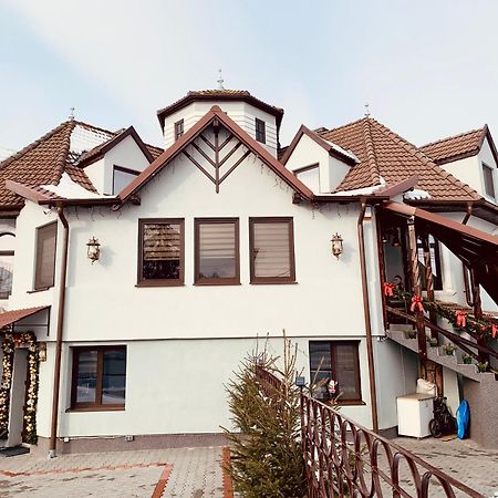 Casa Lazar Bed and Breakfast Topliţa Exteriör bild