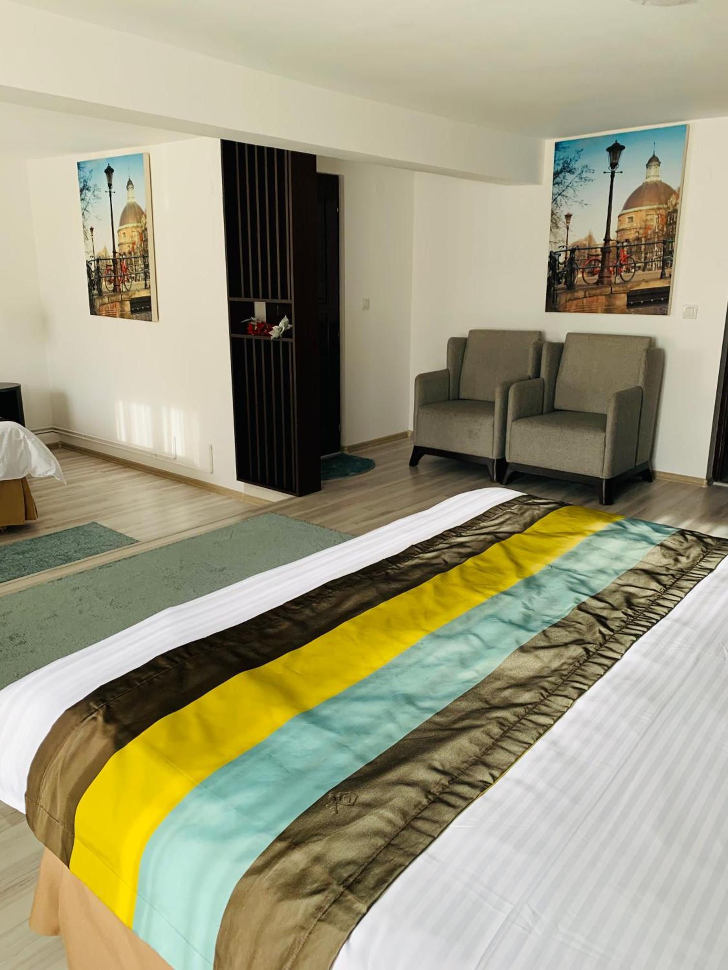 Casa Lazar Bed and Breakfast Topliţa Exteriör bild
